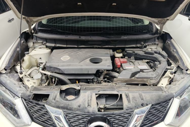 Used Nissan X-Trail 2014 2.0L CVT Comfort Edition 2WD Engine Bay