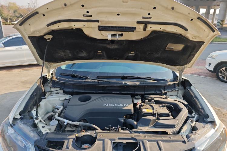 Used Nissan X-Trail 2014 2.5L CVT Leading Edition 4WD Engine Bay