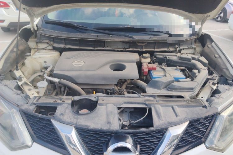 Used Nissan X-Trail 2014 2.0L CVT Comfort Edition 2WD Engine Bay