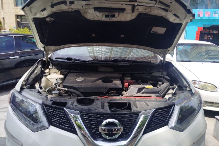 Used Nissan X-Trail 2014 2.0L CVT Comfort Edition 2WD Engine Bay
