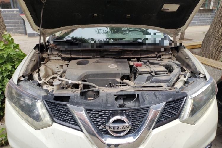 Used Nissan X-Trail 2014 2.5L CVT Luxury Edition 4WD Engine Bay