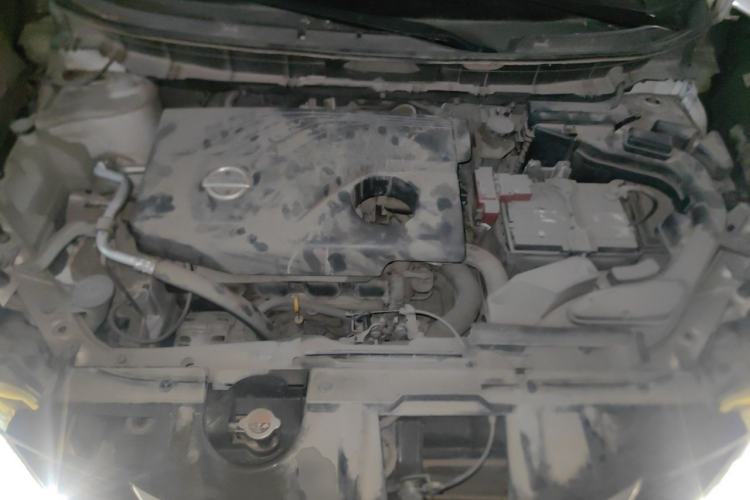 Used Nissan X-Trail 2014 2.0L CVT Comfort Edition 2WD Engine Bay