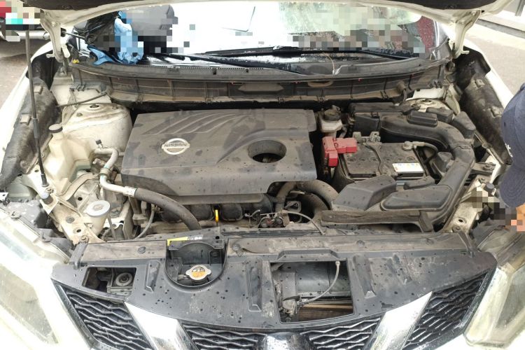 Used Nissan X-Trail 2014 2.0L CVT Comfort Edition 2WD Engine Bay