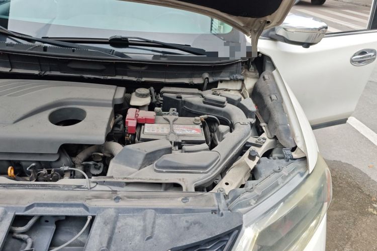 Used Nissan X-Trail 2014 2.0L CVT Comfort Edition 2WD Engine Bay Left