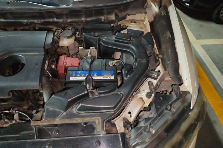 Used Nissan X-Trail 2014 2.0L CVT Comfort Edition 2WD Engine Bay Left