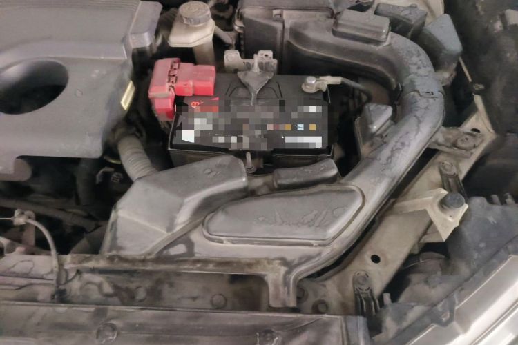 Used Nissan X-Trail 2014 2.0L CVT Comfort Edition 2WD Engine Bay Left