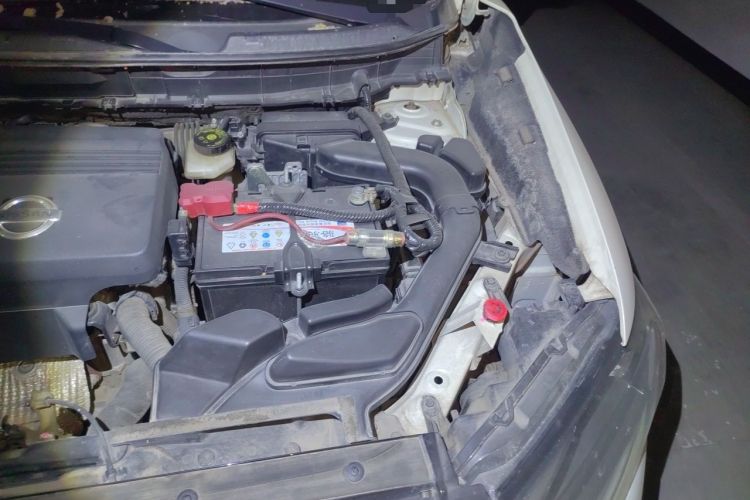 Used Nissan X-Trail 2014 2.5L CVT Luxury Edition 4WD Engine Bay Left