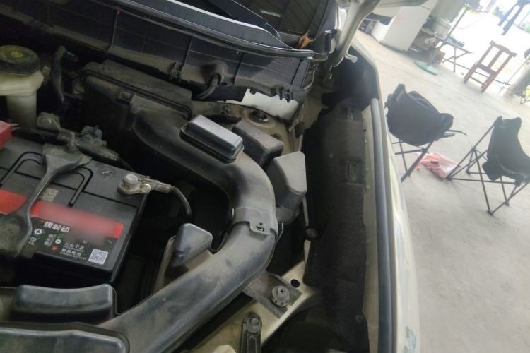 Used Nissan X-Trail 2014 2.0L CVT Comfort Edition 2WD Engine Bay Left