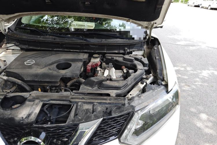Used Nissan X-Trail 2014 2.0L CVT Comfort Edition 2WD Engine Bay Left