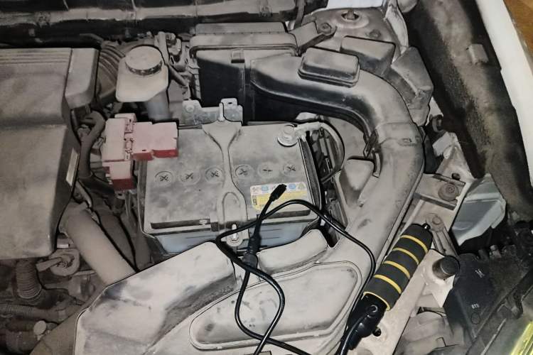 Used Nissan X-Trail 2014 2.0L CVT Comfort Edition 2WD Engine Bay Left