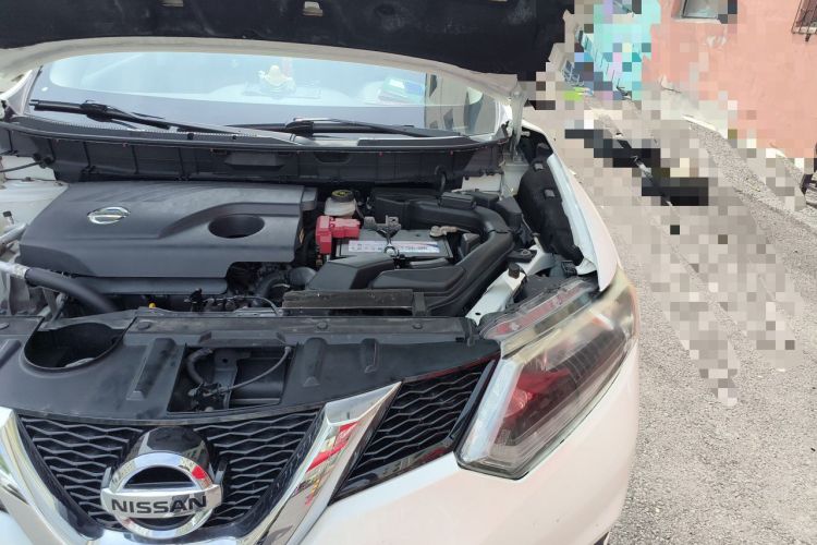 Used Nissan X-Trail 2014 2.0L CVT Comfort Edition 2WD Engine Bay Left