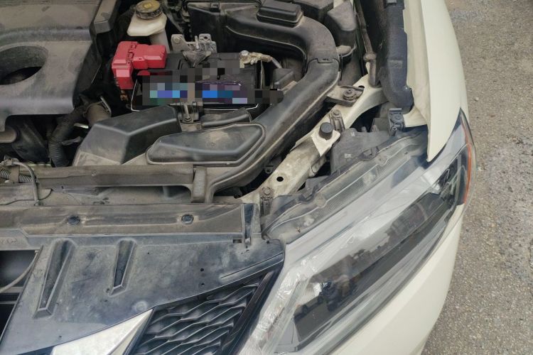 Used Nissan X-Trail 2014 2.0L CVT Comfort Edition 2WD Engine Bay Left