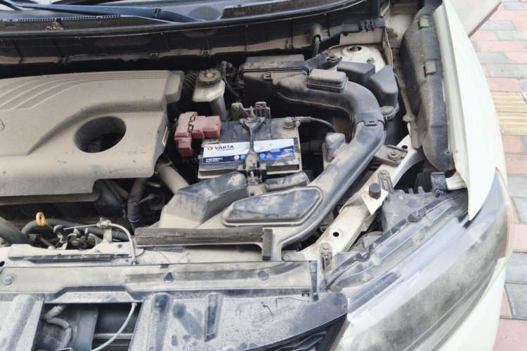 Used Nissan X-Trail 2014 2.0L CVT Smart Edition 2WD Engine Bay Left