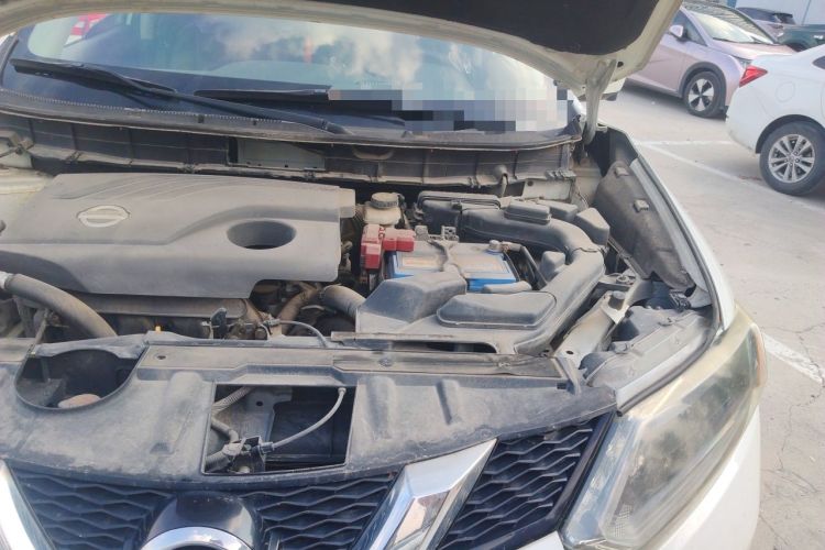 Used Nissan X-Trail 2014 2.0L CVT Comfort Edition 2WD Engine Bay Left
