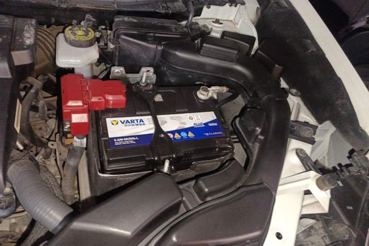 Used Nissan X-Trail 2014 2.0L CVT Comfort Edition 2WD Engine Bay Left