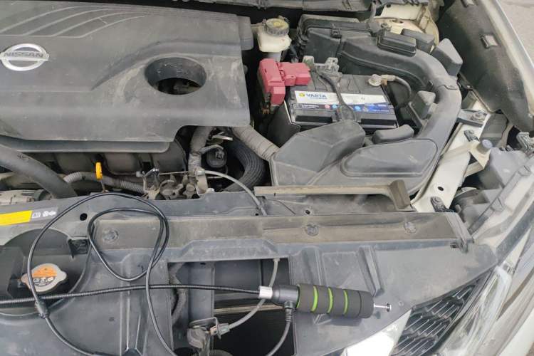 Used Nissan X-Trail 2014 2.0L CVT Comfort Edition 2WD Engine Bay Left