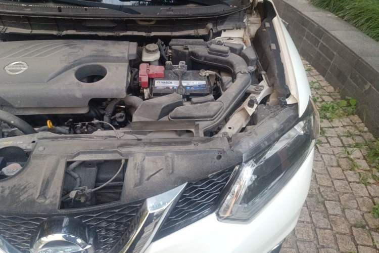 Used Nissan X-Trail 2014 2.0L CVT Comfort Edition 2WD Engine Bay Left