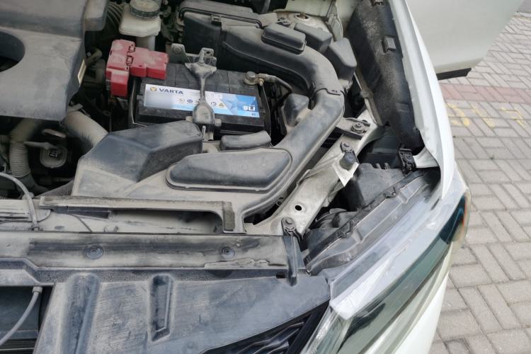 Used Nissan X-Trail 2014 2.0L CVT Comfort Edition 2WD Engine Bay Left
