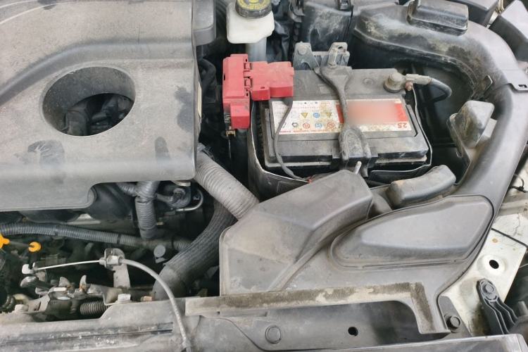 Used Nissan X-Trail 2014 2.0L CVT Comfort Edition 2WD Engine Bay Left