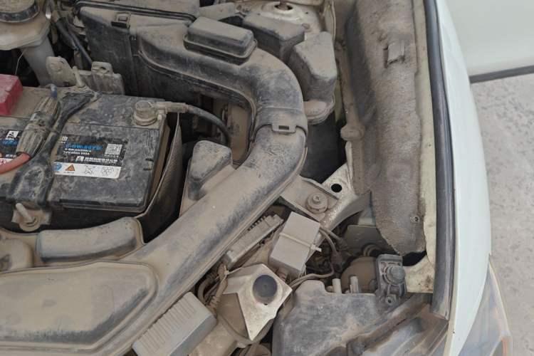 Used Nissan X-Trail 2014 2.0L CVT Comfort Edition 2WD Engine Bay Left