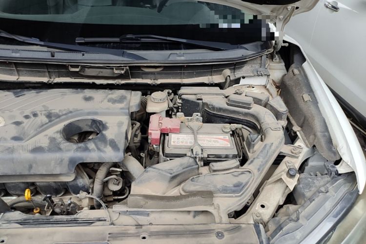 Used Nissan X-Trail 2014 2.0L CVT Comfort Edition 2WD Engine Bay Left