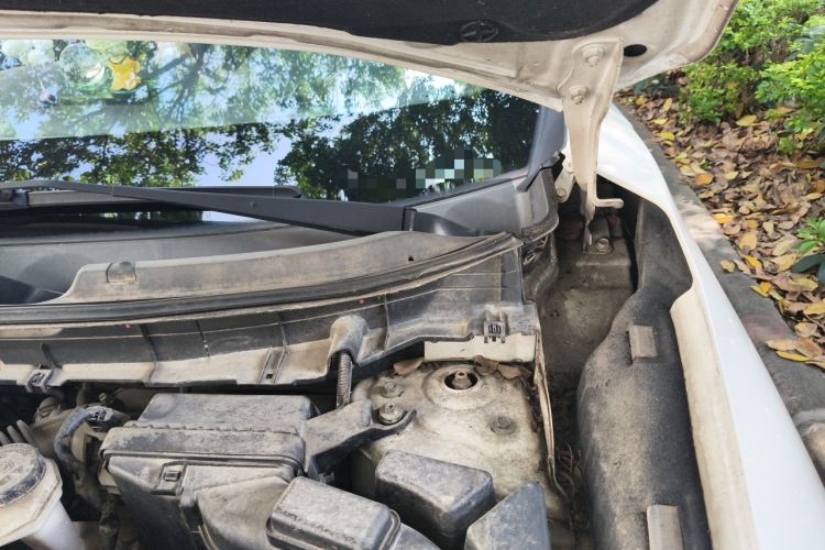 Used Nissan X-Trail 2014 2.0L CVT Smart Edition 2WD Engine Bay Left