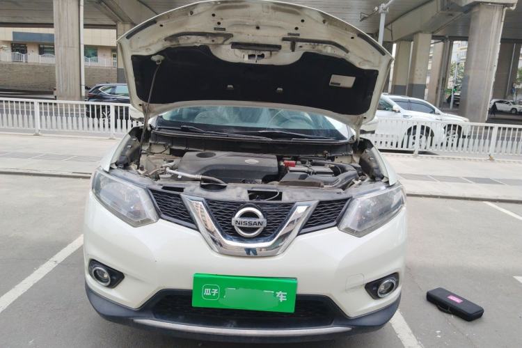 Used Nissan X-Trail 2014 2.5L CVT Luxury Edition 4WD Engine Bay
