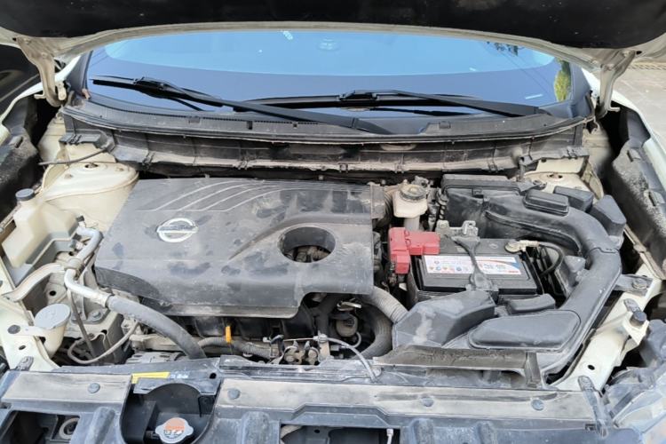 Used Nissan X-Trail 2014 2.0L CVT Comfort Edition 2WD Engine Bay