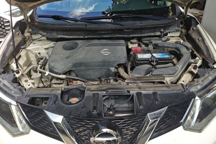 Used Nissan X-Trail 2014 2.5L CVT Luxury Edition 4WD Engine Bay