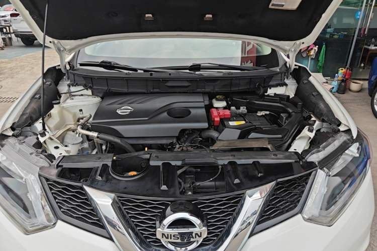 Used Nissan X-Trail 2014 2.0L CVT Comfort Edition 2WD Engine Bay