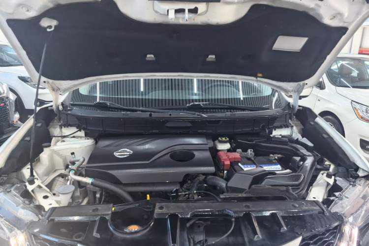 Used Nissan X-Trail 2014 2.0L CVT Comfort Edition 2WD Engine Bay
