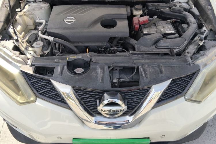 Used Nissan X-Trail 2014 2.0L CVT Comfort Edition 2WD Engine Bay