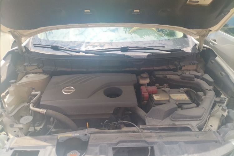 Used Nissan X-Trail 2014 2.0L CVT Comfort Edition 2WD Engine Bay