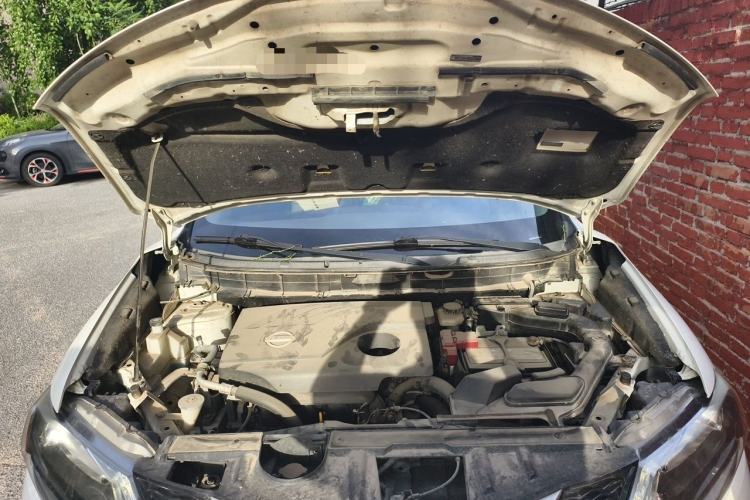 Used Nissan X-Trail 2014 2.0L CVT Comfort Edition 2WD Engine Bay