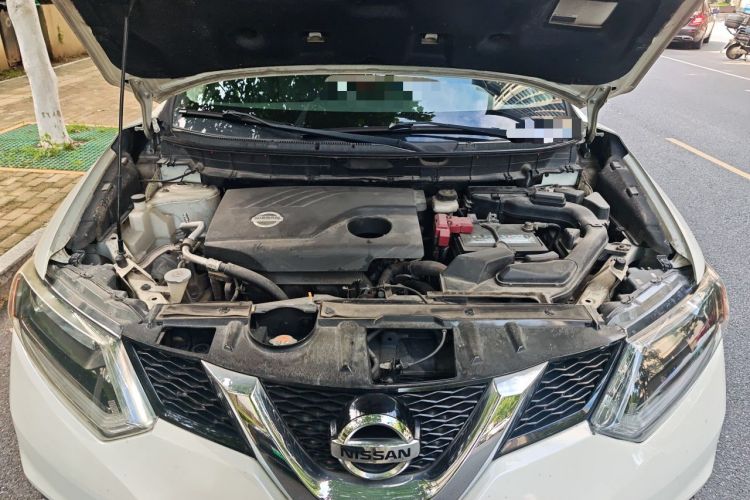 Used Nissan X-Trail 2014 2.0L CVT Smart Edition 2WD Engine Bay