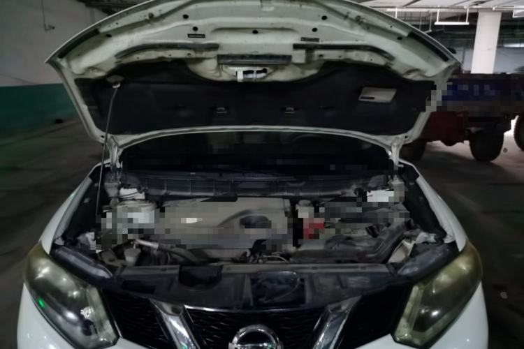 Used Nissan X-Trail 2014 2.0L CVT Comfort Edition 2WD Engine Bay
