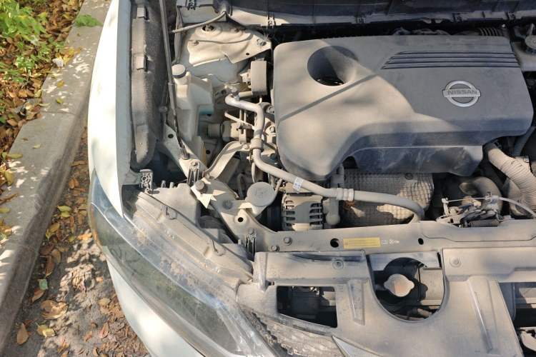 Used Nissan X-Trail 2014 2.5L CVT Luxury Edition 4WD Engine Bay Right