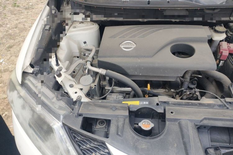 Used Nissan X-Trail 2014 2.0L CVT Comfort Edition 2WD Engine Bay Right