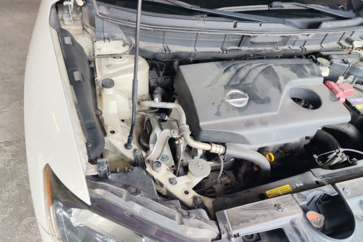 Used Nissan X-Trail 2014 2.0L CVT Comfort Edition 2WD Engine Bay Right