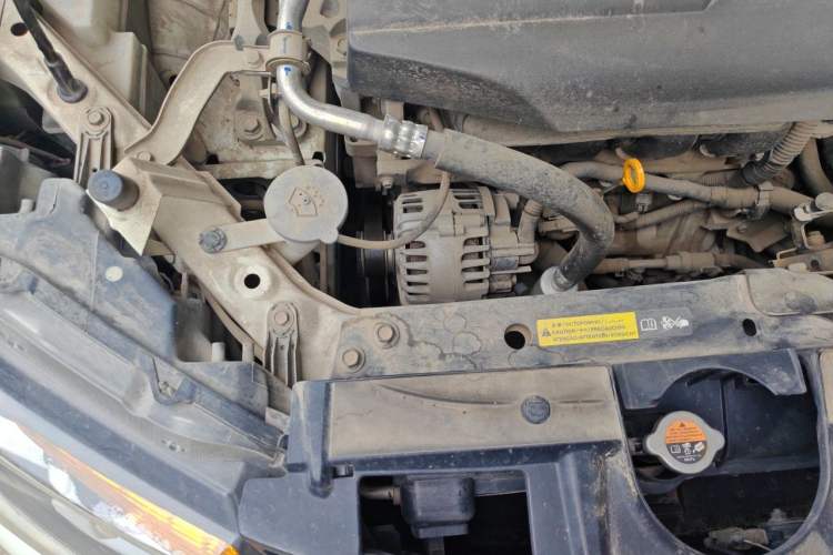 Used Nissan X-Trail 2014 2.0L CVT Comfort Edition 2WD Engine Bay Right