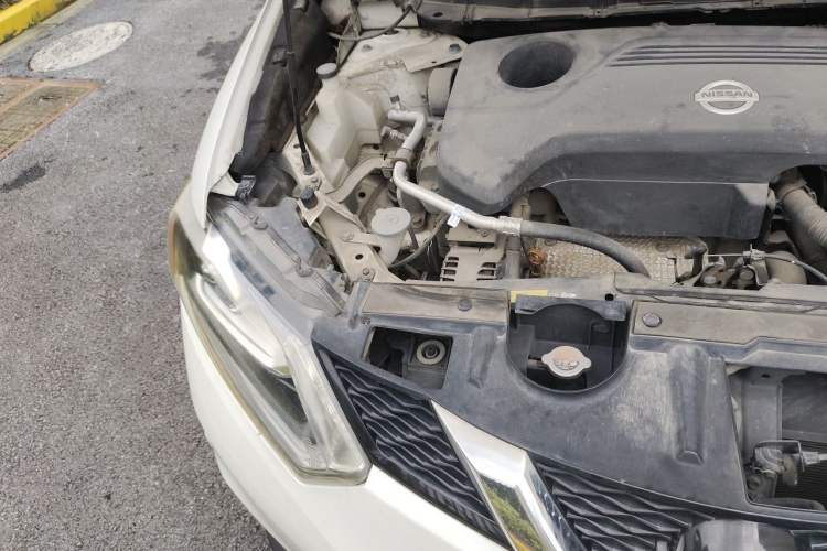 Used Nissan X-Trail 2014 2.5L CVT Ultimate Edition 4WD Engine Bay Right