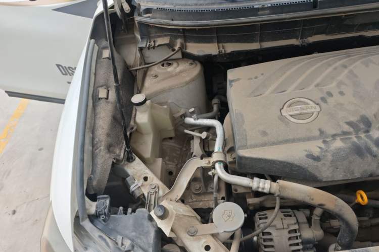 Used Nissan X-Trail 2014 2.0L CVT Comfort Edition 2WD Engine Bay Right