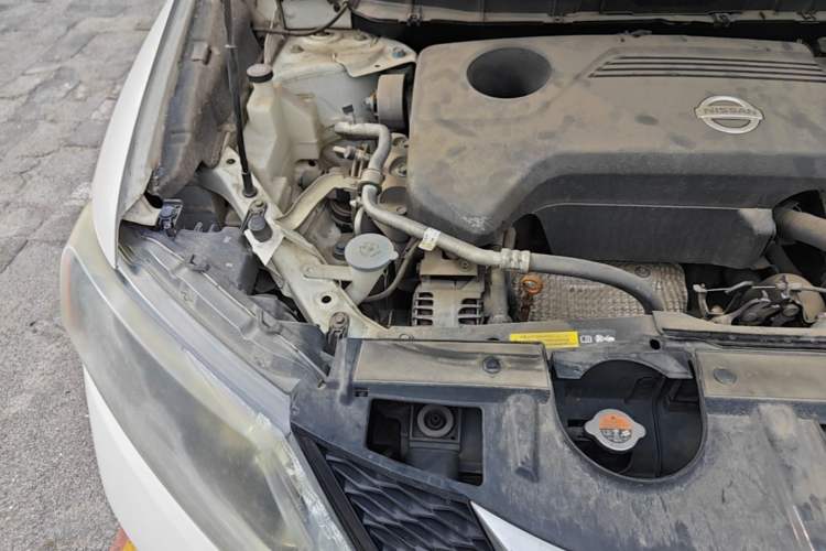 Used Nissan X-Trail 2014 2.5L CVT Luxury Edition 4WD Engine Bay Right