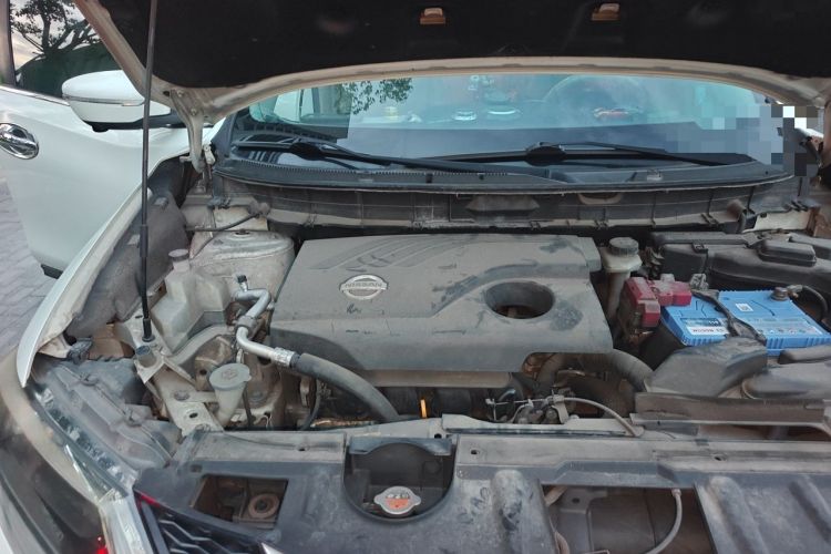 Used Nissan X-Trail 2014 2.0L CVT Comfort Edition 2WD Engine Bay Right