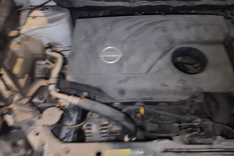 Used Nissan X-Trail 2014 2.0L CVT Comfort Edition 2WD Engine Bay Right