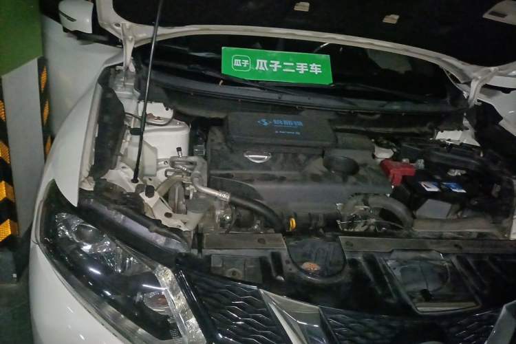 Used Nissan X-Trail 2014 2.0L CVT Comfort Edition 2WD Engine Bay Right