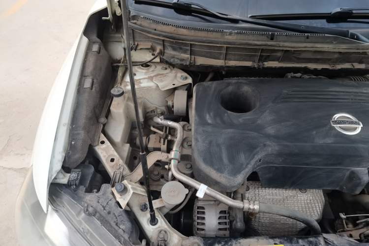 Used Nissan X-Trail 2014 2.5L CVT Ultimate Edition 4WD Engine Bay Right