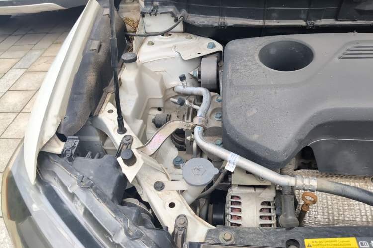 Used Nissan X-Trail 2014 2.5L CVT Luxury Edition 4WD Engine Bay Right