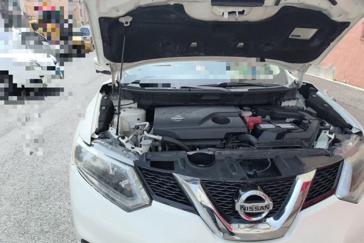 Used Nissan X-Trail 2014 2.0L CVT Comfort Edition 2WD Engine Bay Right
