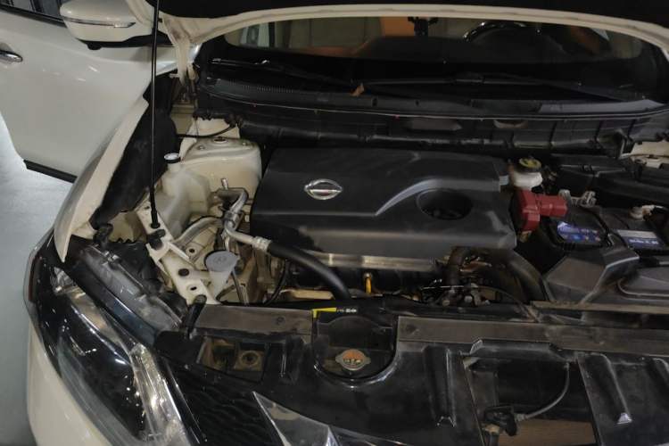 Used Nissan X-Trail 2014 2.0L CVT Smart Edition 2WD Engine Bay Right